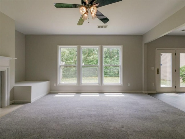 Foto del edificio - 5668 Wakehurst Dr