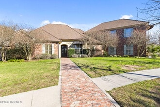 Building Photo - 100 Stone Creek
