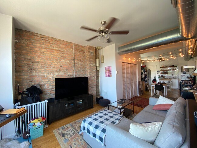 Building Photo - 3254 S Morgan St