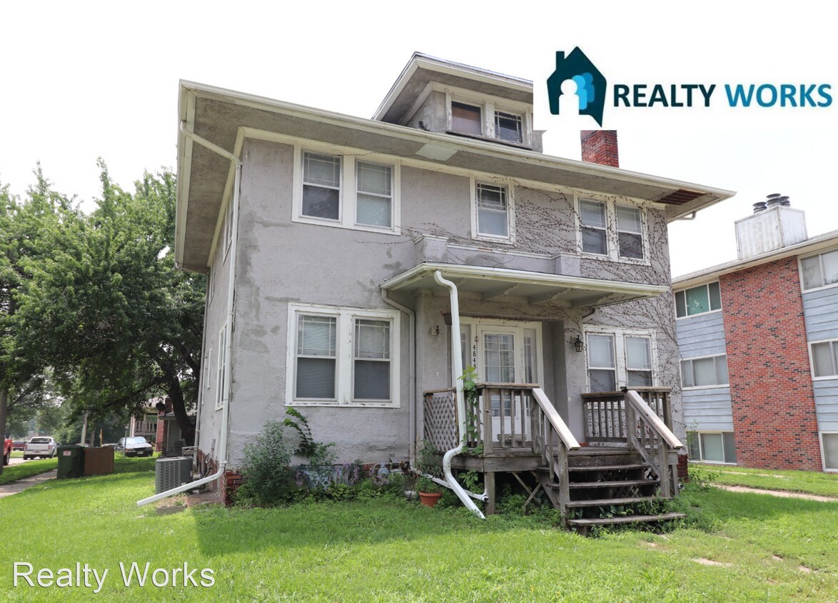 Primary Photo - 5 br, 2.5 bath House - 4845 Leighton Ave