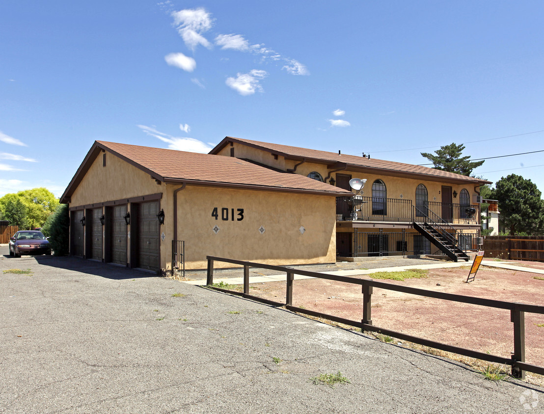 Primary Photo - 4013 O'Neal Ave