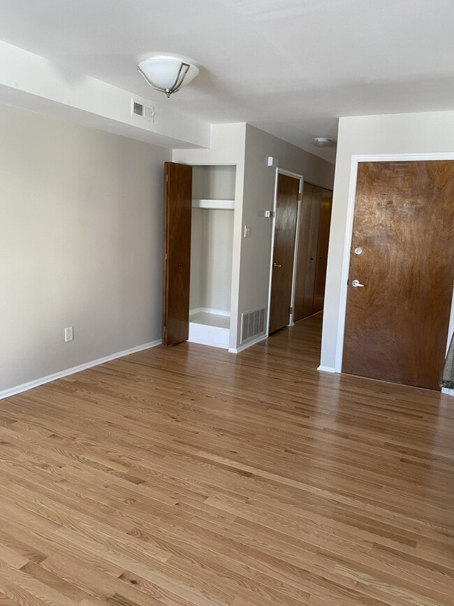 Living Coat Closet - 312 Birch Dr