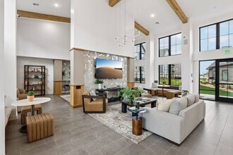 Building Photo - Heritage on Hover