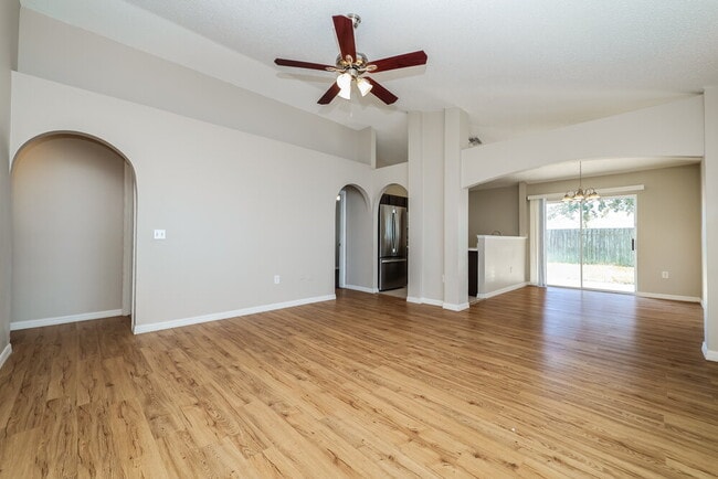 Foto del edificio - 30250 Rattana Ct