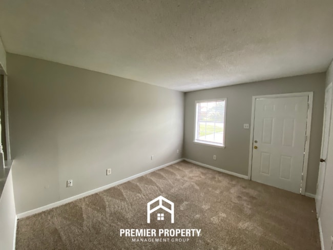 Building Photo - 30 Lydgate Ave