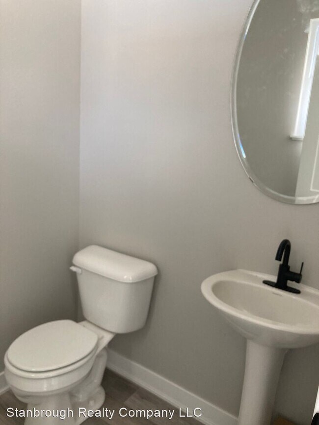 Foto del edificio - 4 br, 2.5 bath House - 1509 NE Savana Dr