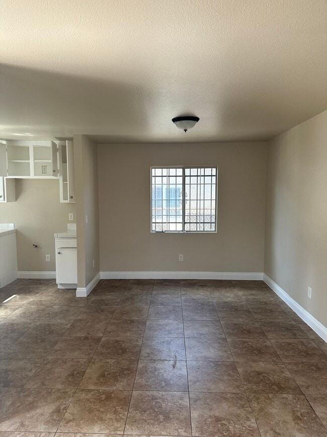 Photo - 647 1/2-1619-1612 E 111th St Apartment