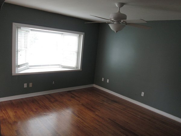 Building Photo - 214 Kingsley Dr