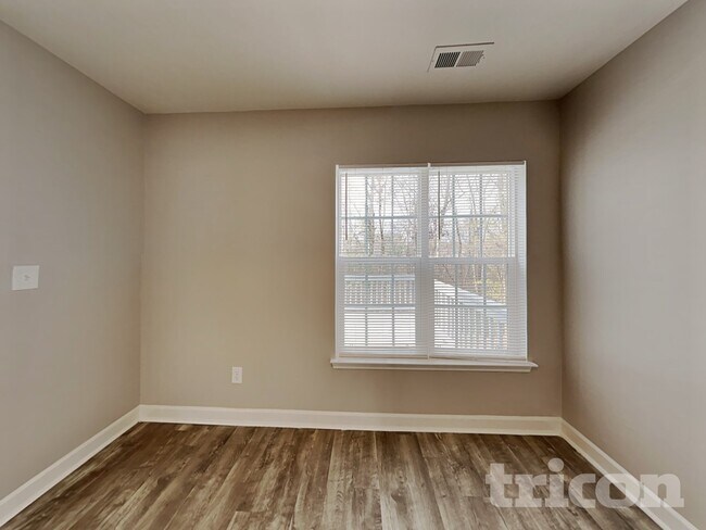 Building Photo - 3521 Dashiel Dr