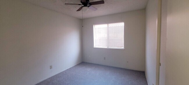 Foto del edificio - 8005 Cold Creek Ct