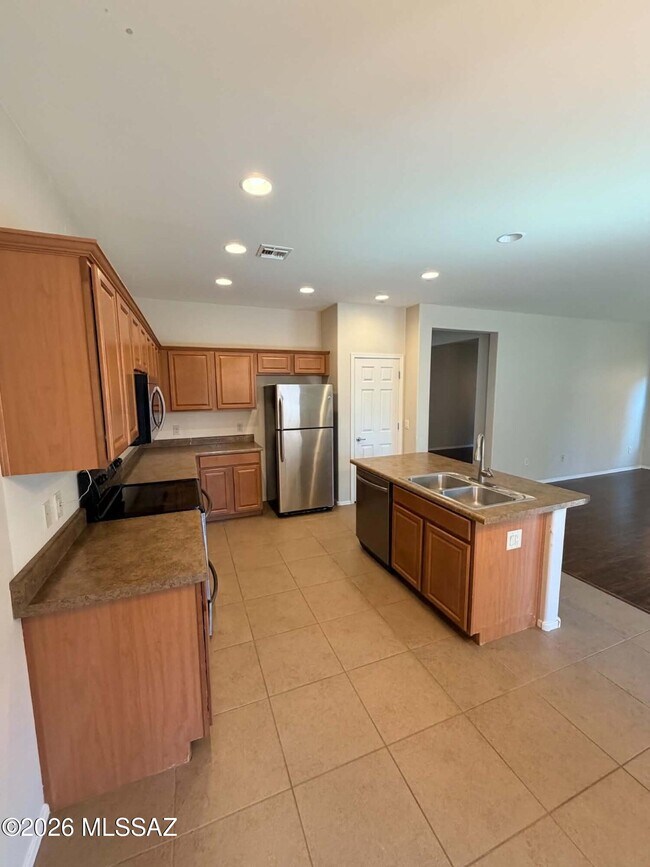 Building Photo - 8796 N Norway Spruce Rd