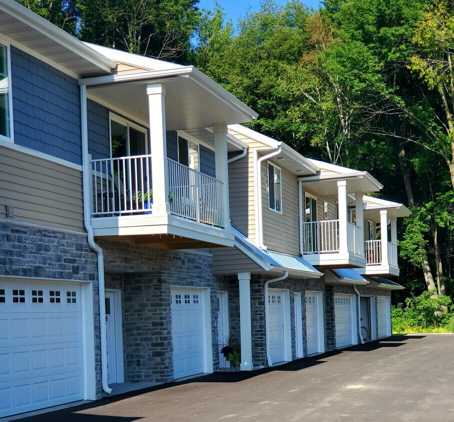 Mulliner Crossing Apartments 685765 Centerline Dr Hobart, WI