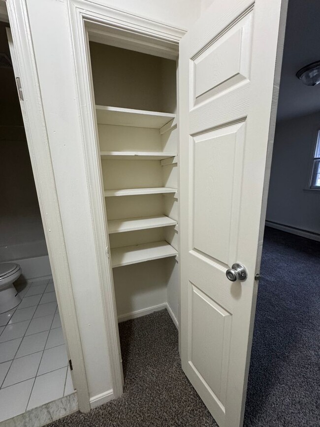 Interior Photo - Broadmore Apartments