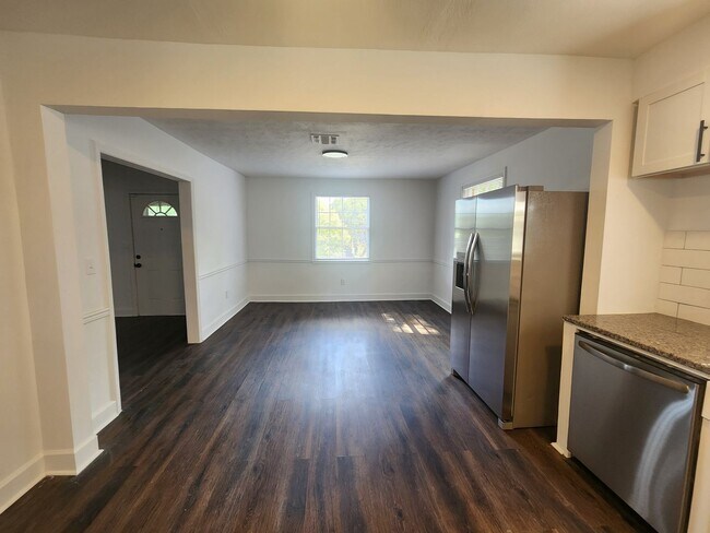 Building Photo - 3809 18th Ave