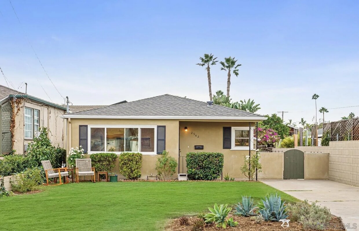 Front of house - 2542 Haller St