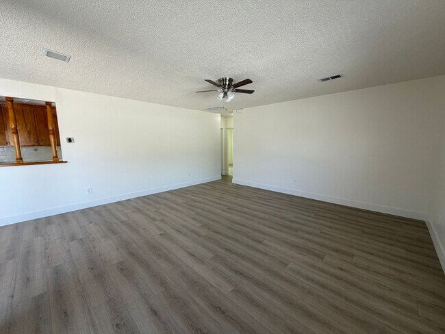 Foto del edificio - 820-824 W Palmyra Ave