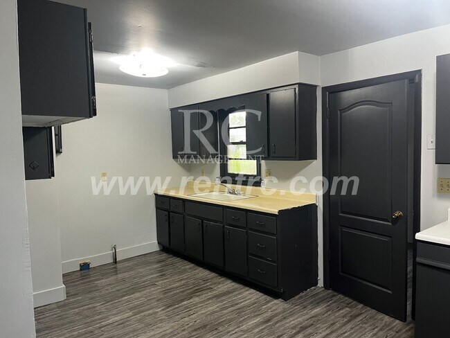 Foto del edificio - 218 Tennessee-