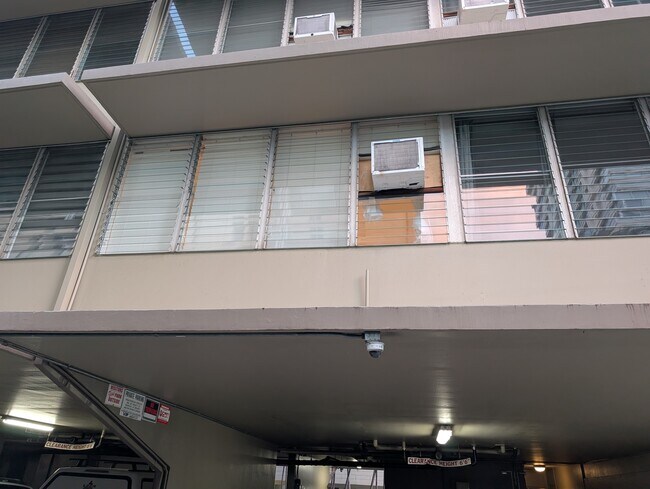 Foto del edificio - 2442 Tusitala St