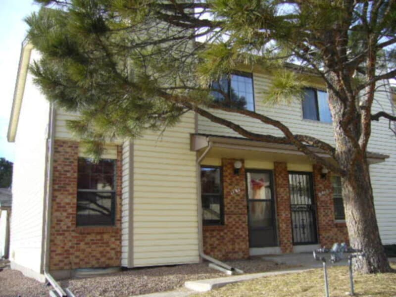 Primary Photo - Ponderosa 2 story with basement Townhouse,...