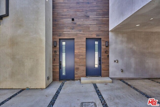 Foto del edificio - 13928 Bessemer St