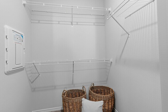 Building Photo - 152 Northland