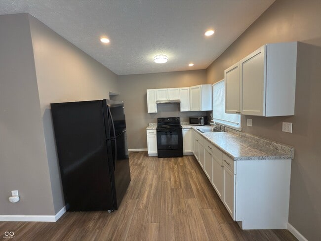 Foto del edificio - 603 N Columbia St