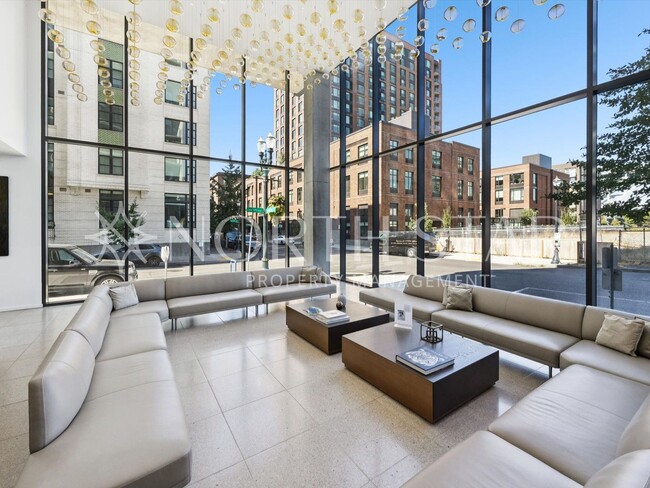 Building Photo - Modern Pearl District Condo with Breathtak...
