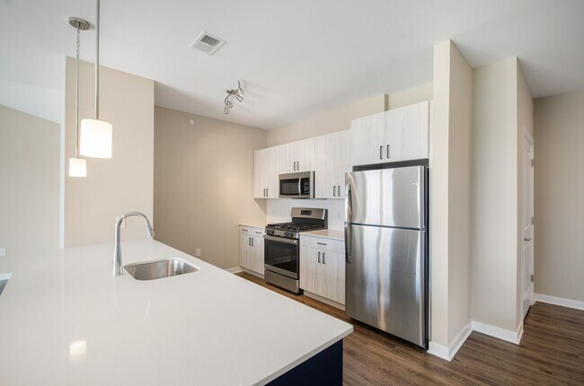 Foto del edificio - One Bedroom Luxury Apartment (Elevator Bui...