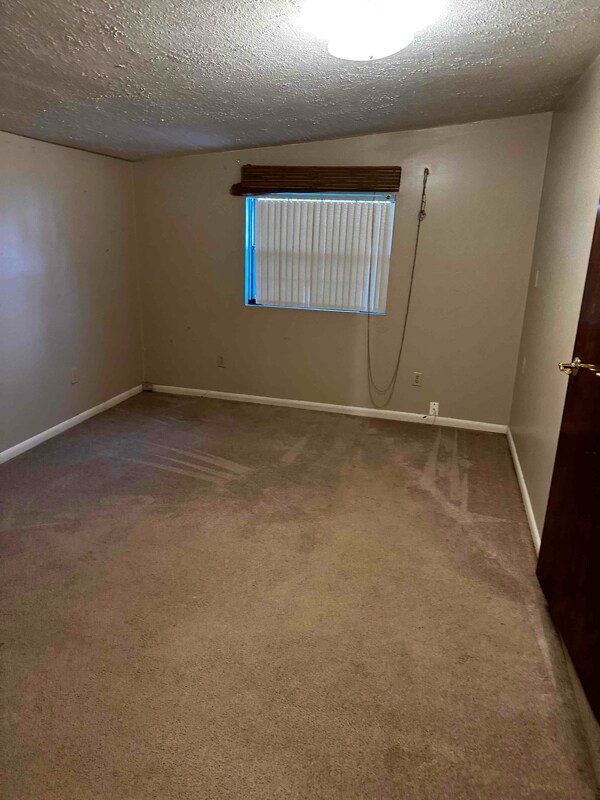 Building Photo - 2420 Tebassa Rd