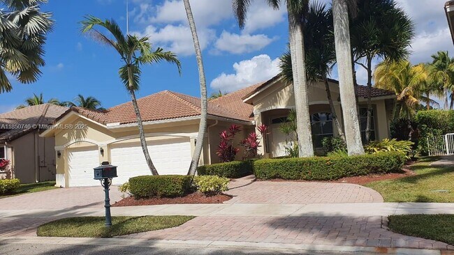 Foto del edificio - 2408 Deer Creek Rd