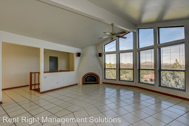 Building Photo - 3 br, 2.5 bath House - 1140 Tanglewood Rd.