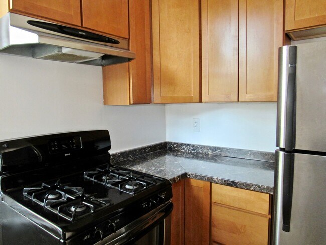 Foto del edificio - Cozy 1 Bed / 1 Bath - River West