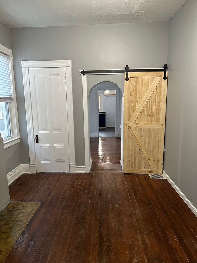 Photo - 4002 Southern Pky Apartments