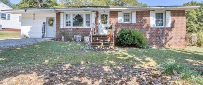 Foto principal - Beautiful 3 Bedroom Ranch