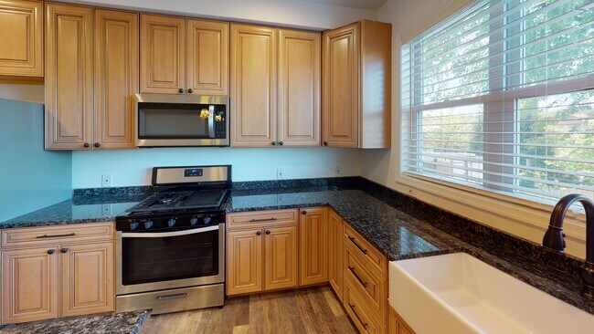 Foto del edificio - 3724 9th St NW