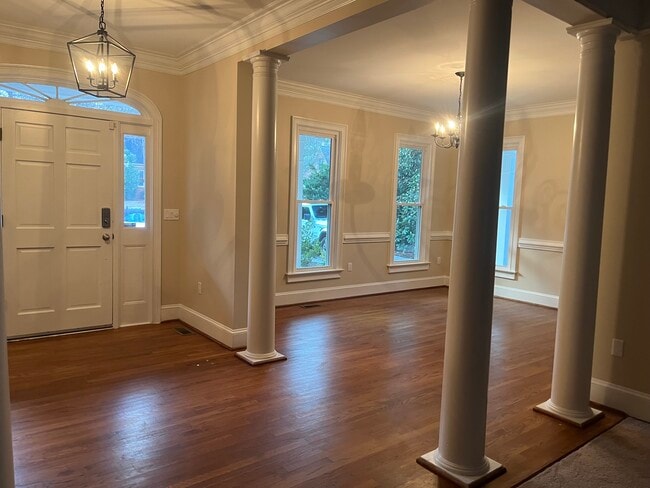 Building Photo - 224 Muirfield Ct E