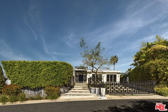 Foto del edificio - 2715 Edwin Pl