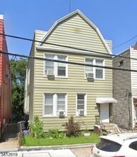 Building Photo - 219 Liberty Ave