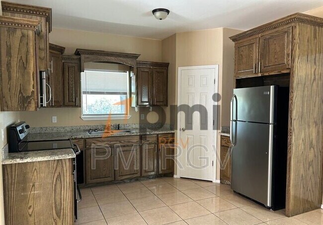Foto del edificio - 2708 W Primrose Ave