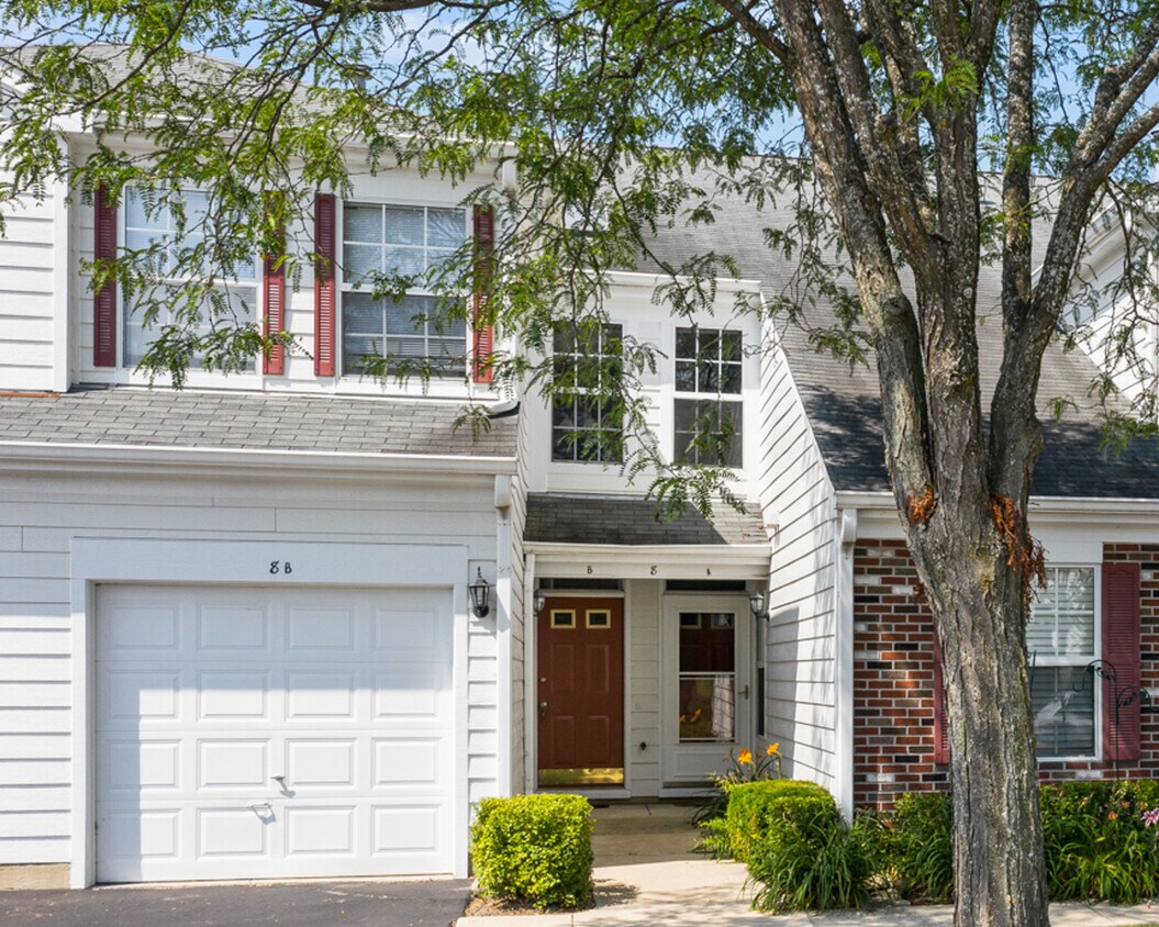 8 Coolidge Ct, Streamwood, IL 60107 House Rental in Streamwood, IL