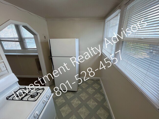 Building Photo - 659 E 200 S