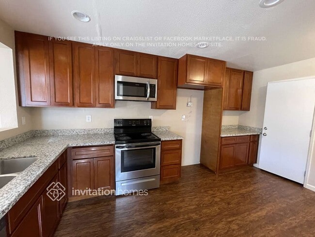 Foto del edificio - 1802 Gardenia Ct