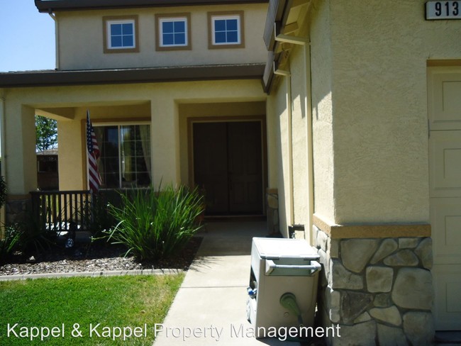 Building Photo - 913 Gingerwood Ct