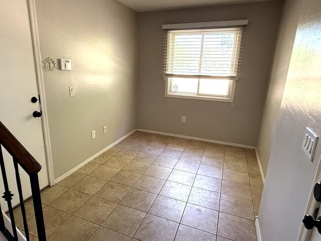 Foto del edificio - 4078 E Windsor Dr