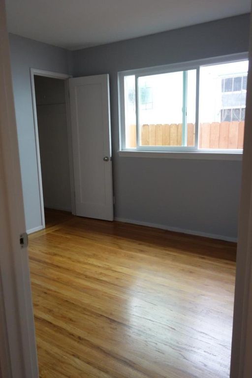 Primary Photo - 956 Wilson Ave