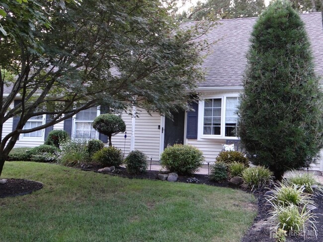 Building Photo - 514 Leawood Ave