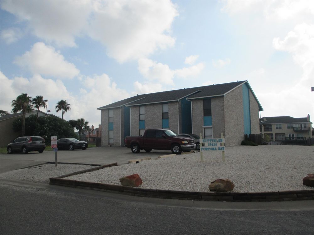 Primary Photo - 15426 Fortuna Bay Dr