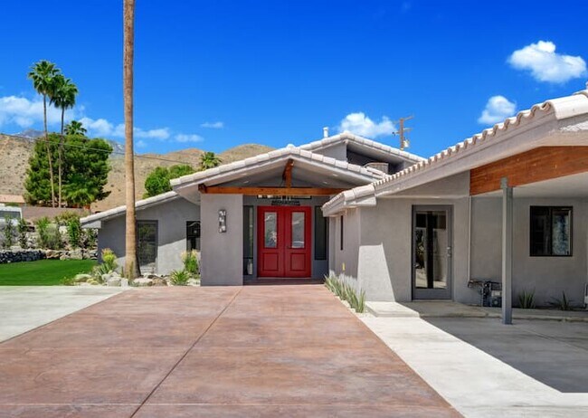 Building Photo - 38811 Charlesworth Dr