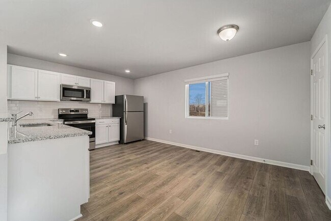 Building Photo - 2309 Richardson Ct