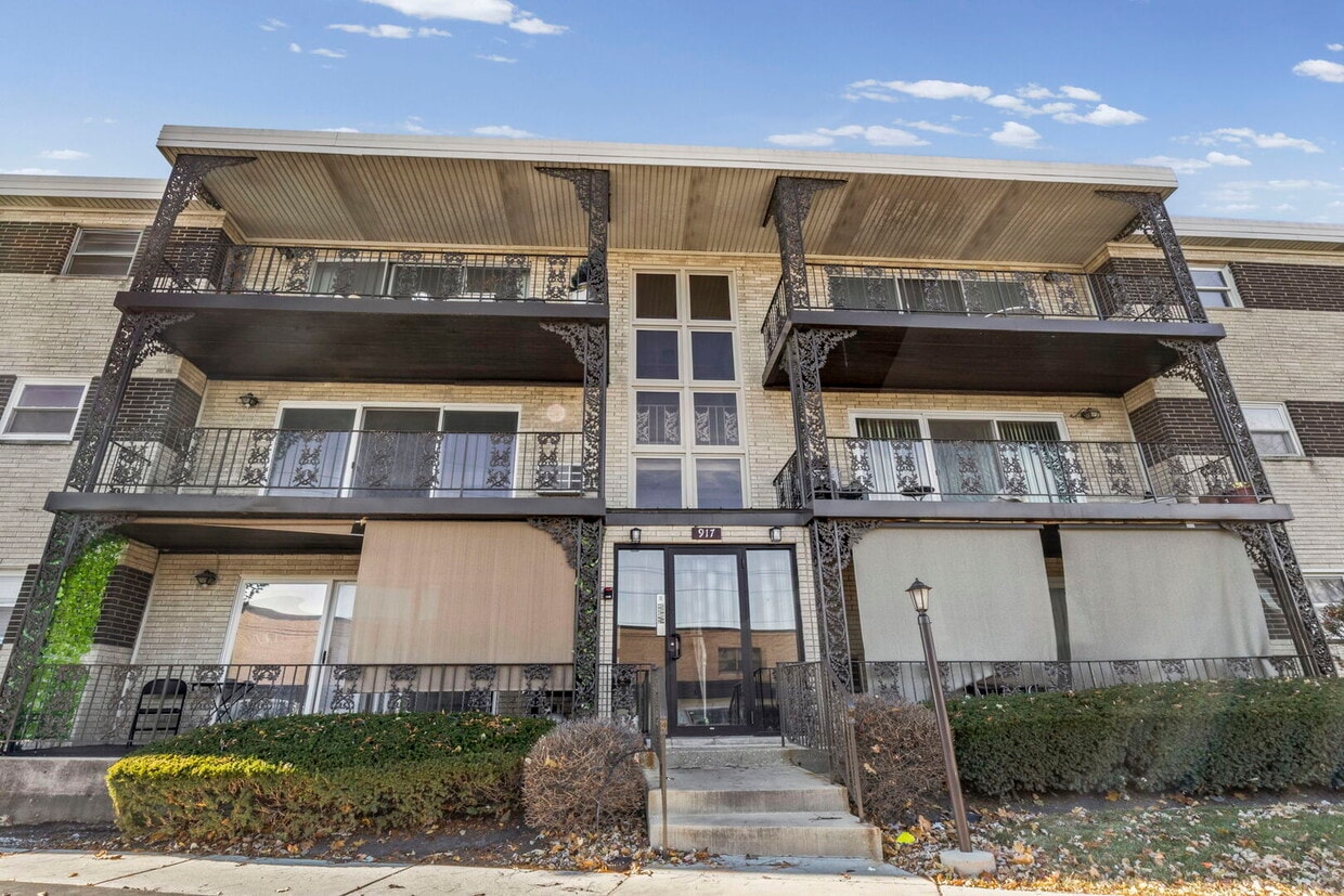 Foto principal - 917 S 8th Ave